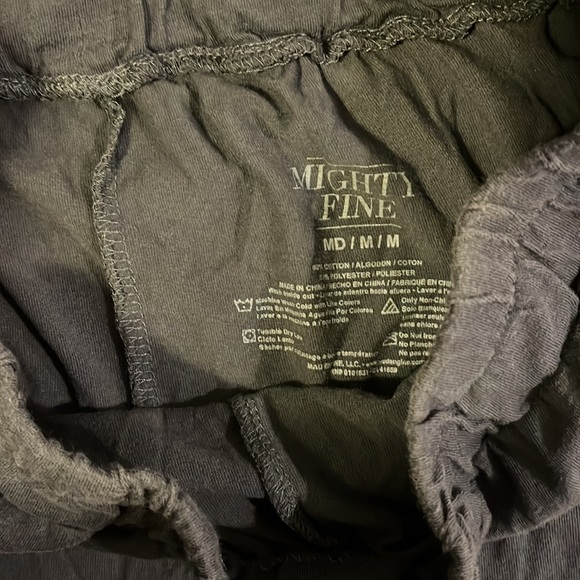 Soft Shorts - Picture 4 of 4